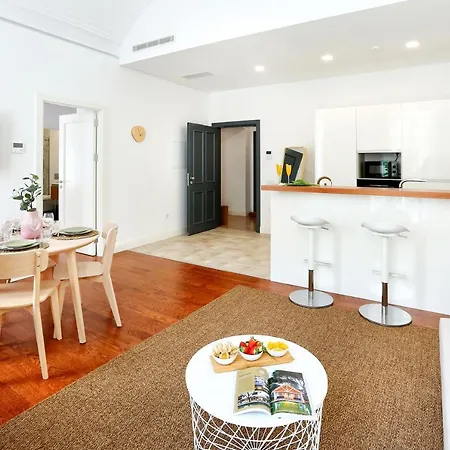 Endless Summer Apartment