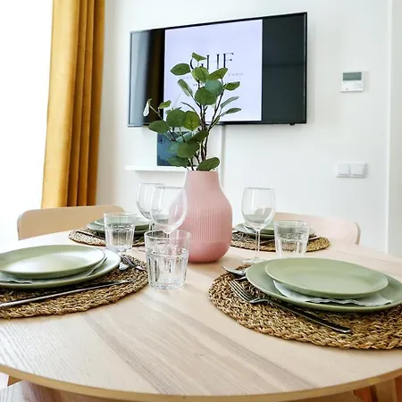 Endless Summer Apartment